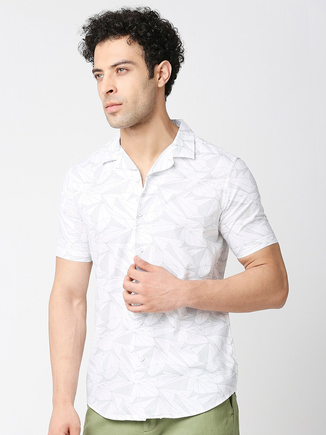 Men's White Comfort Geometric Printed Cotton Casual Shirt main image 0