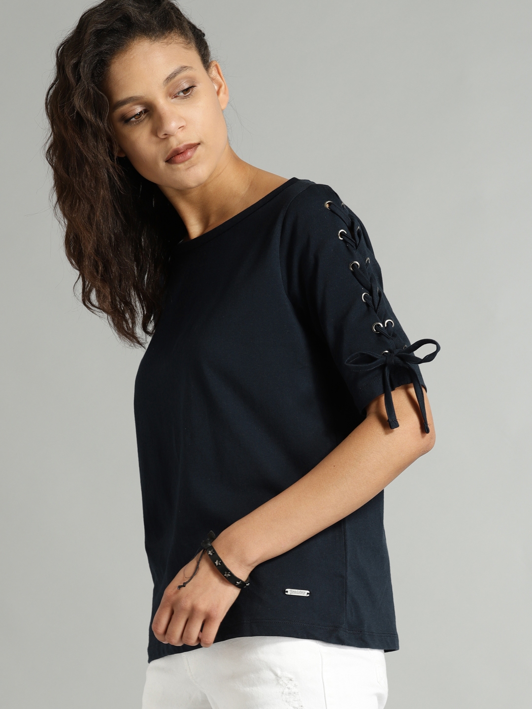 how to cut a boat neck t shirt