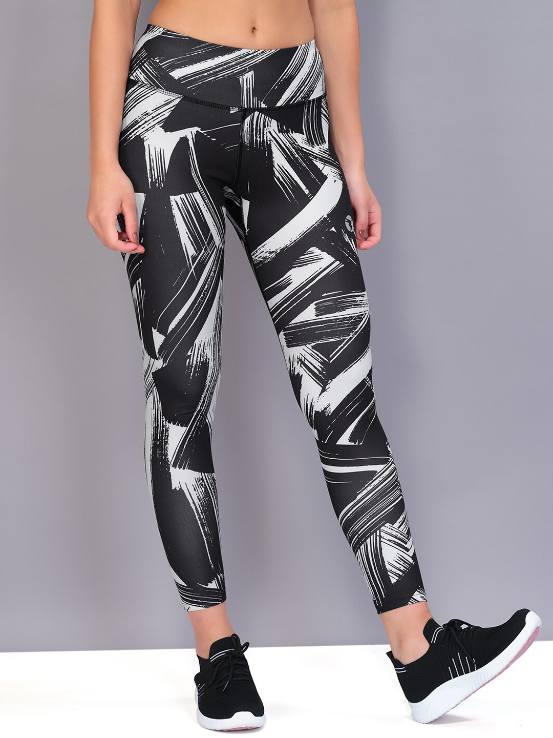 Buy Technosport Women Printed Antimicrobial Rapid Dry Training Tights