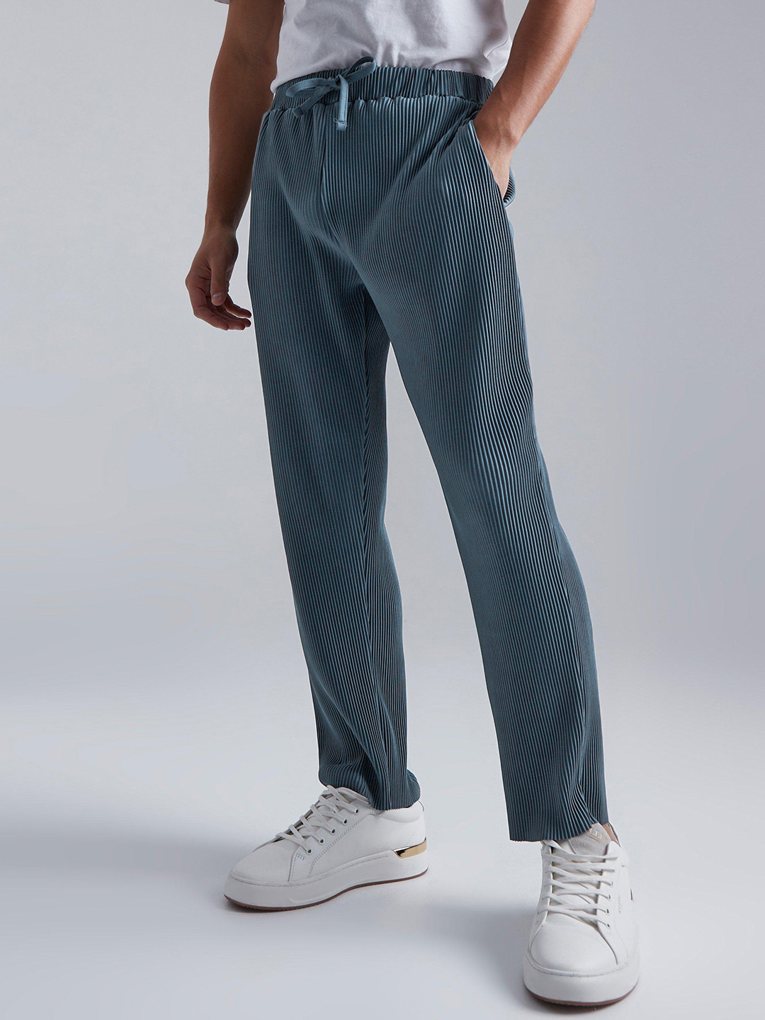 Buy BoohooMAN Tapered Pleated Track Pants Track Pants for Men