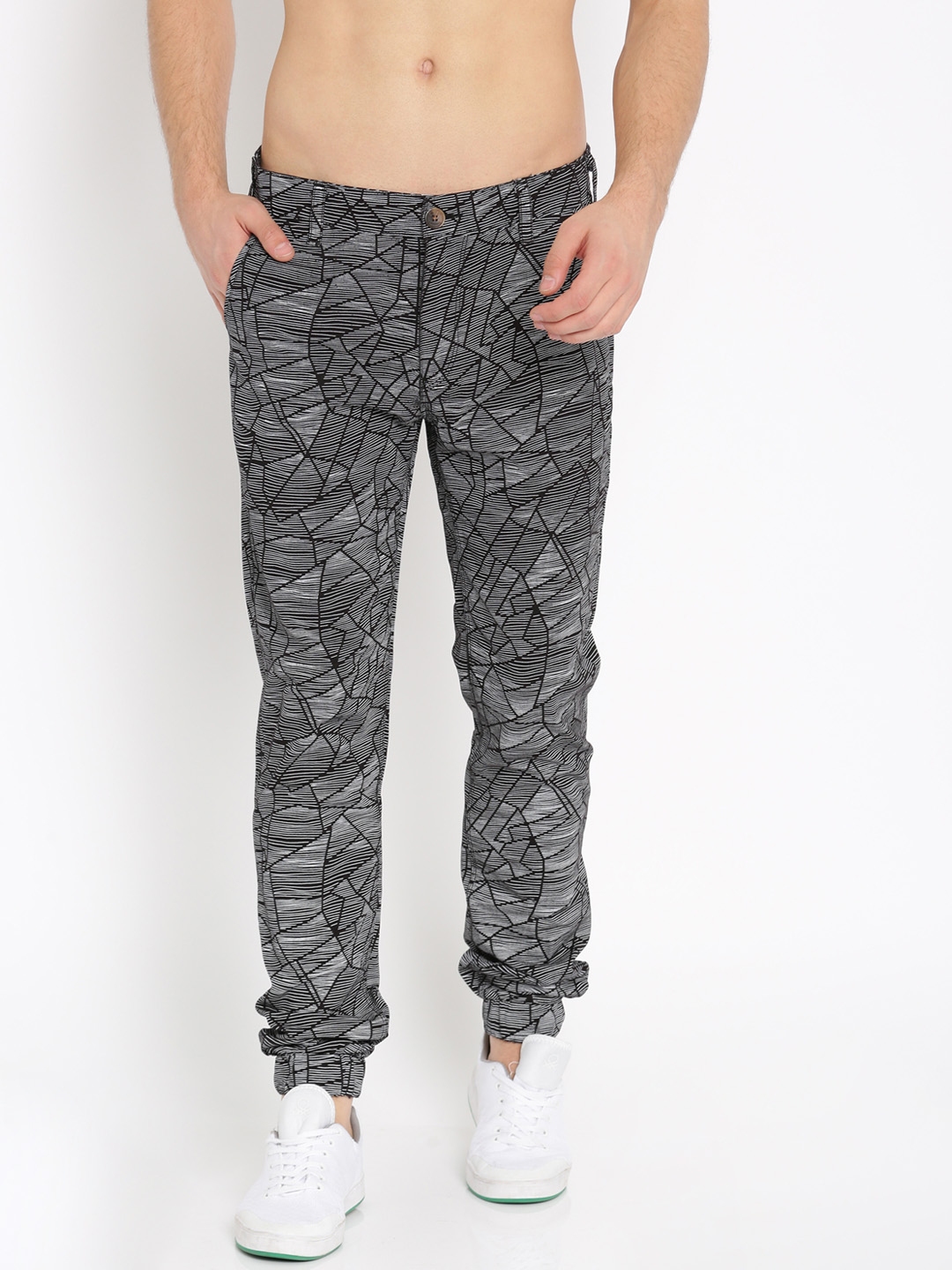 roadster joggers myntra