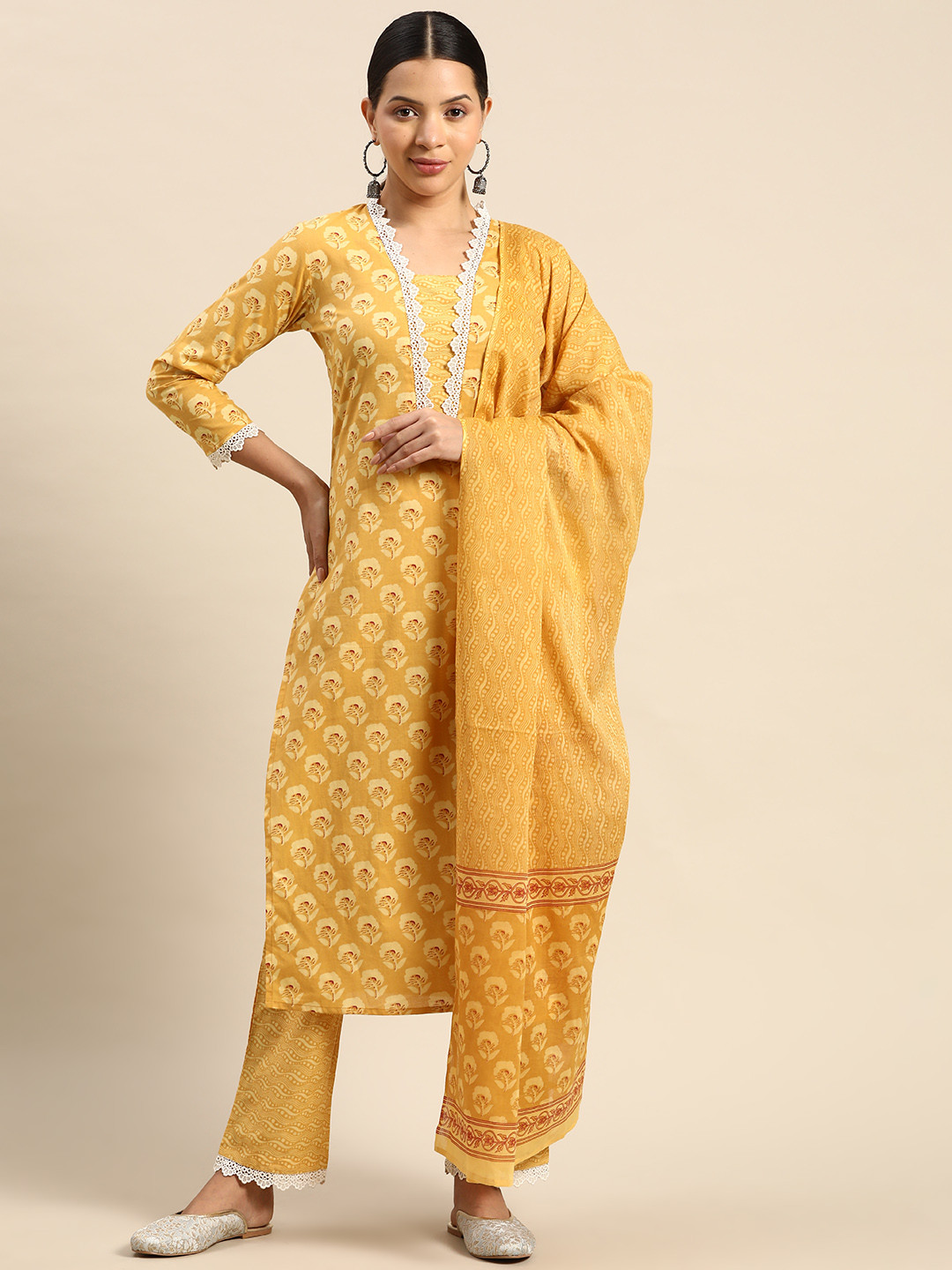 Women Grey Printed Regular Kurta with Trousers & With Dupatta