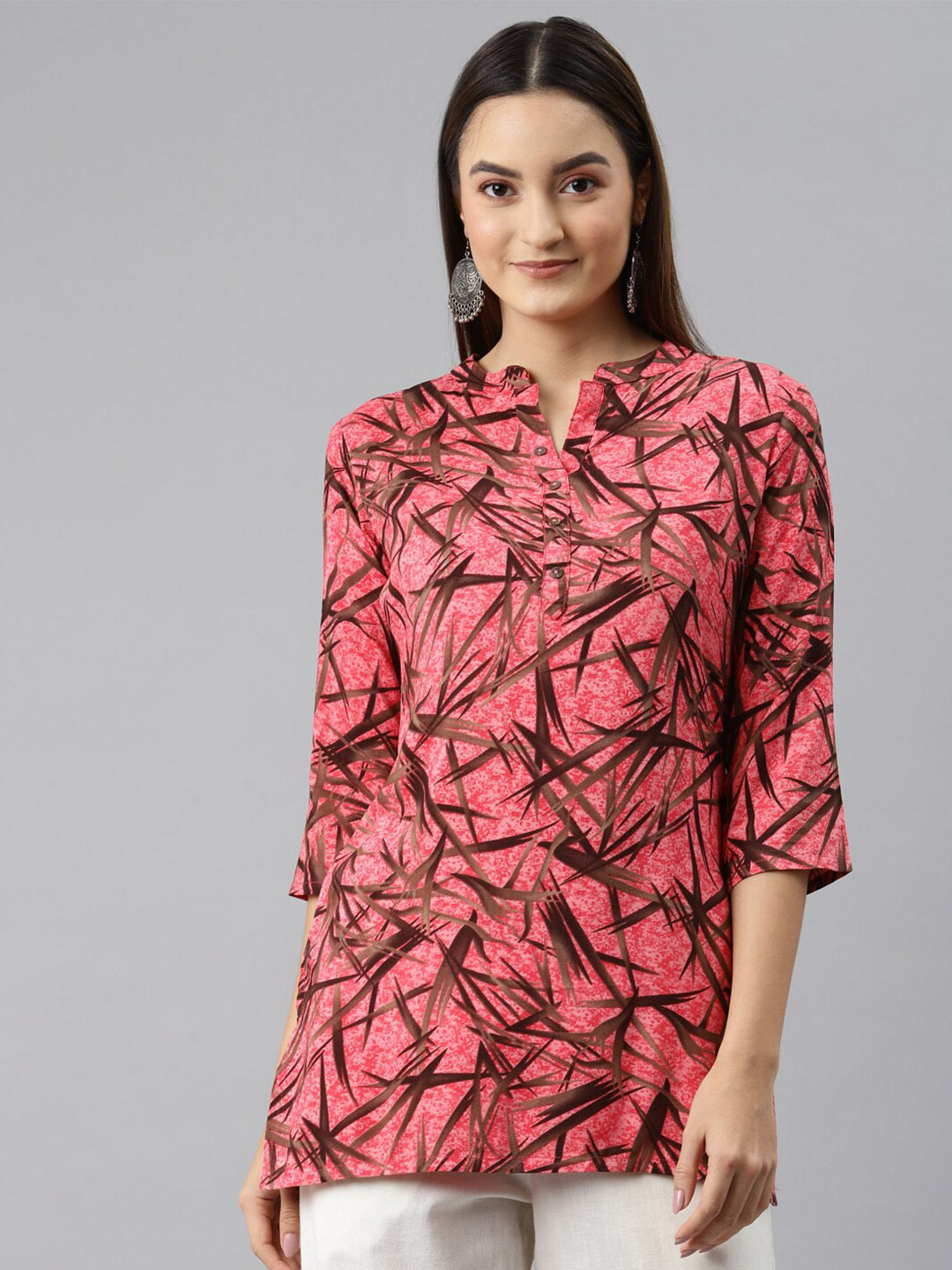 Buy MALHAAR Abstract Printed Mandarin Collar Kurti - Kurtis for Women ...