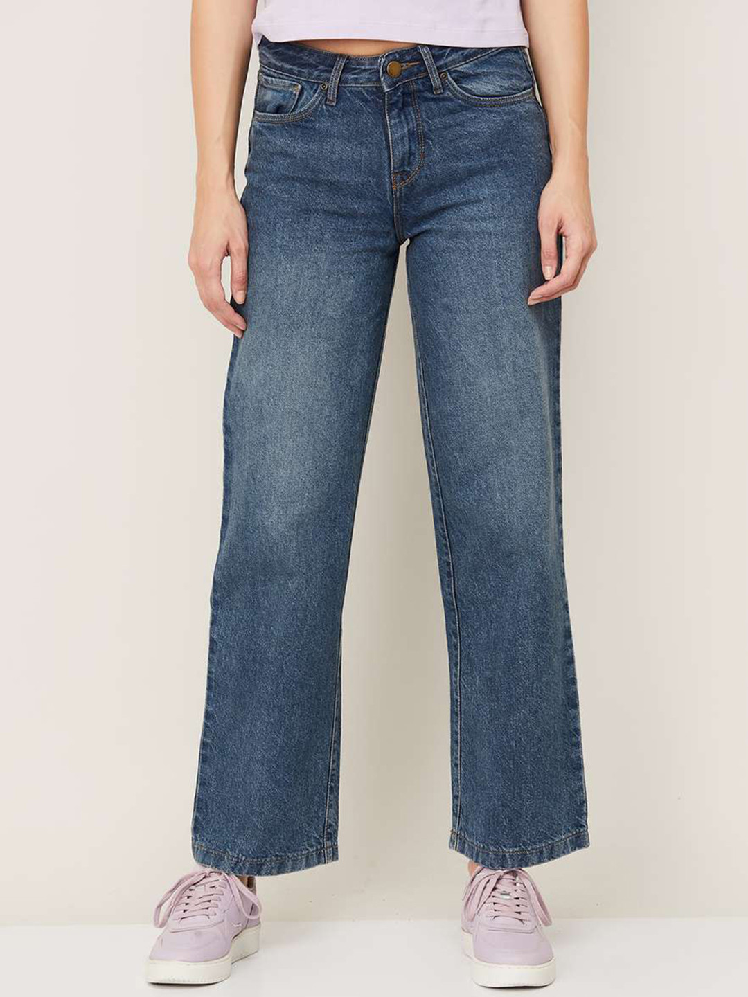 Women's Blue Mid-Rise Heavy Fade Denim Jeans
