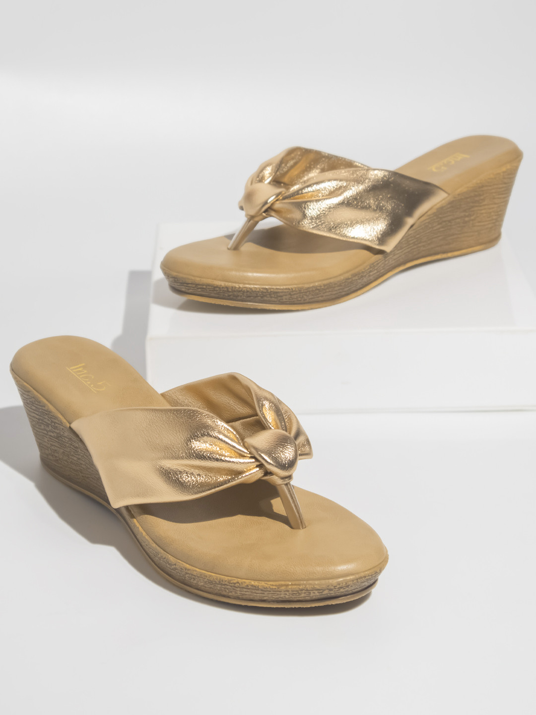 straw wedge heels