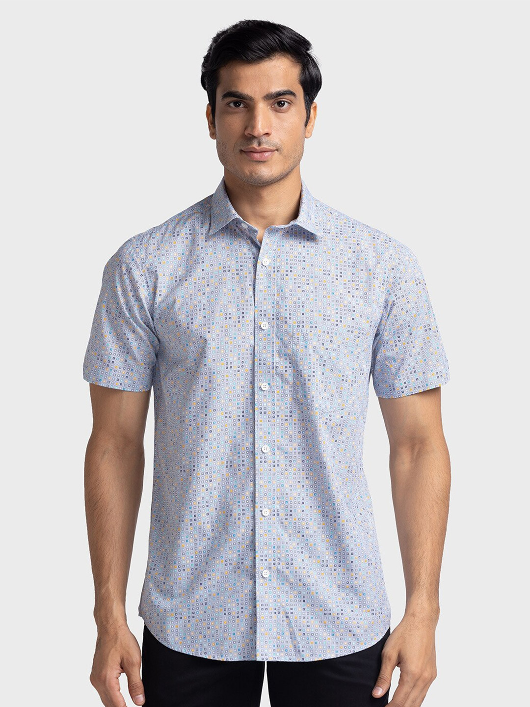 Men's Tan Comfort Geometric Printed Cotton Casual Shirt