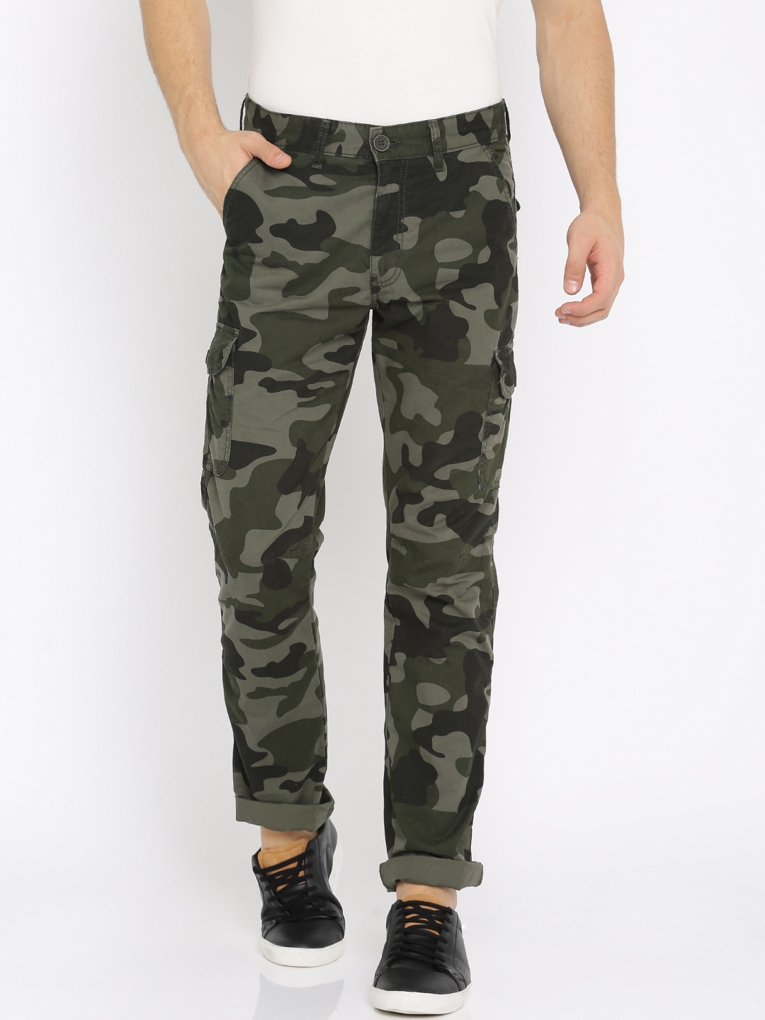 regular fit cargos