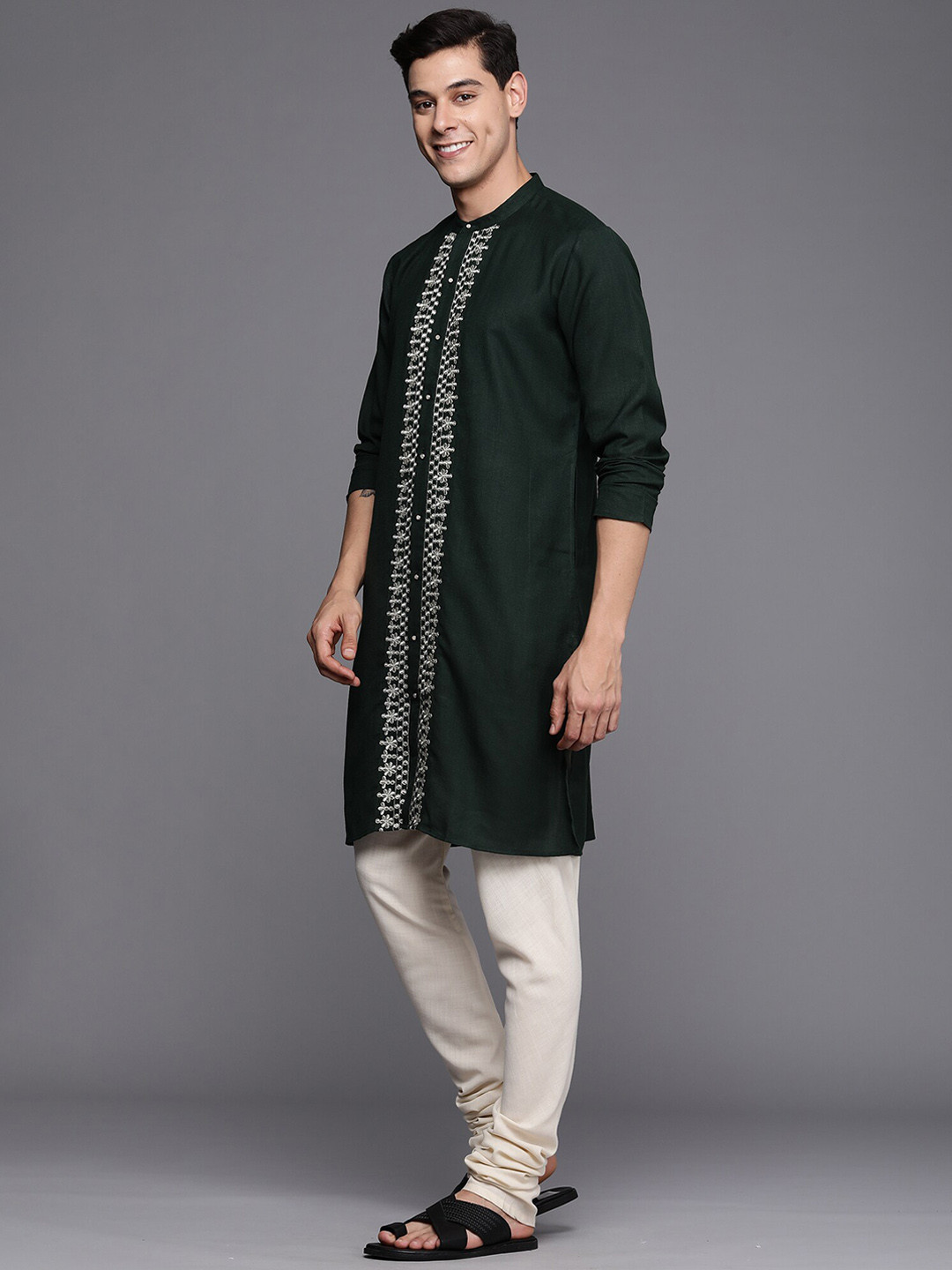 Men’s Grey Ethnic Embroidered Kurta – Band Collar, Thread Work, Cotton | Indiaista