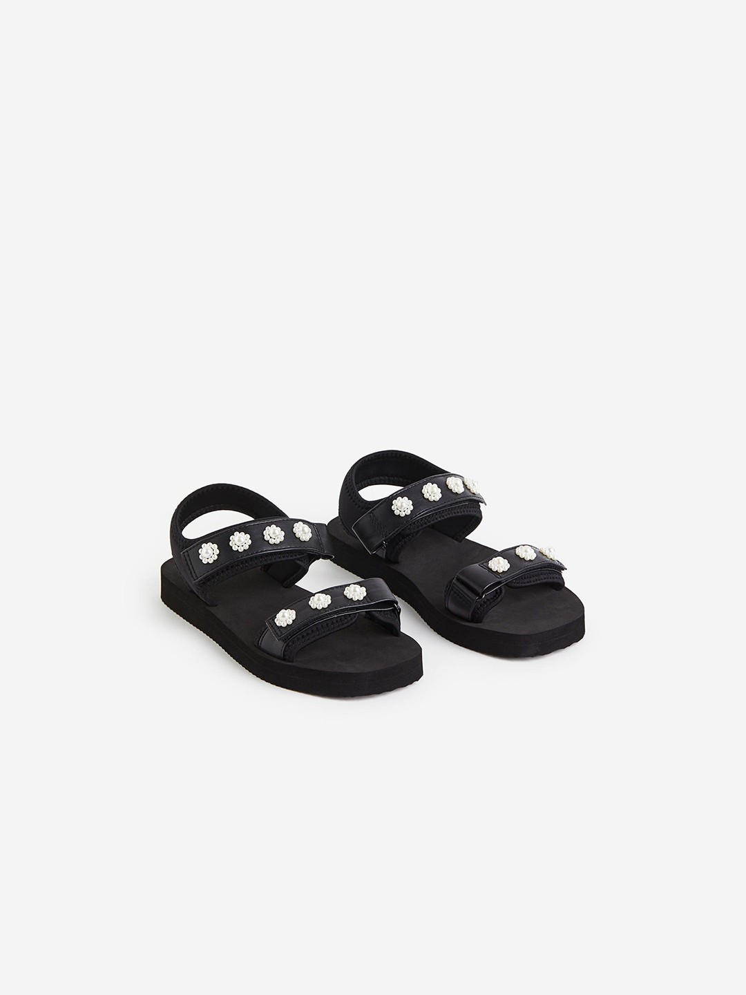 Buy h m girls appliqued scuba sandals sandals for girls 22554886 myntra