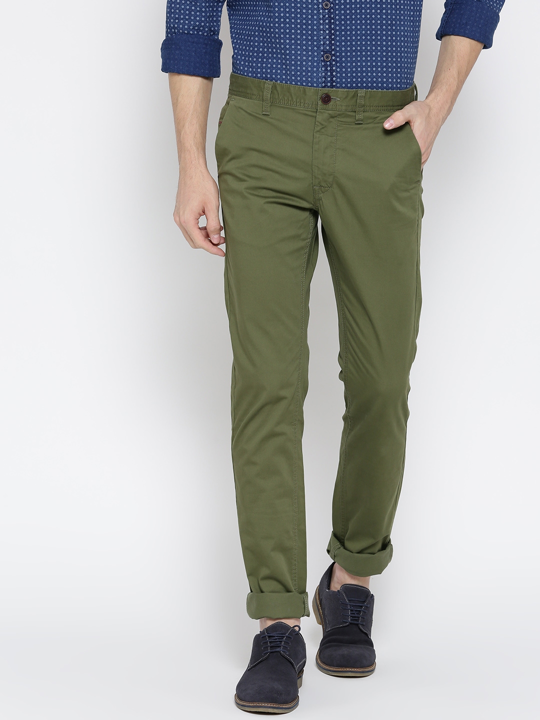 Buy Indian Terrain Men Olive Green Brooklyn Slim Fit Solid Trousers ...