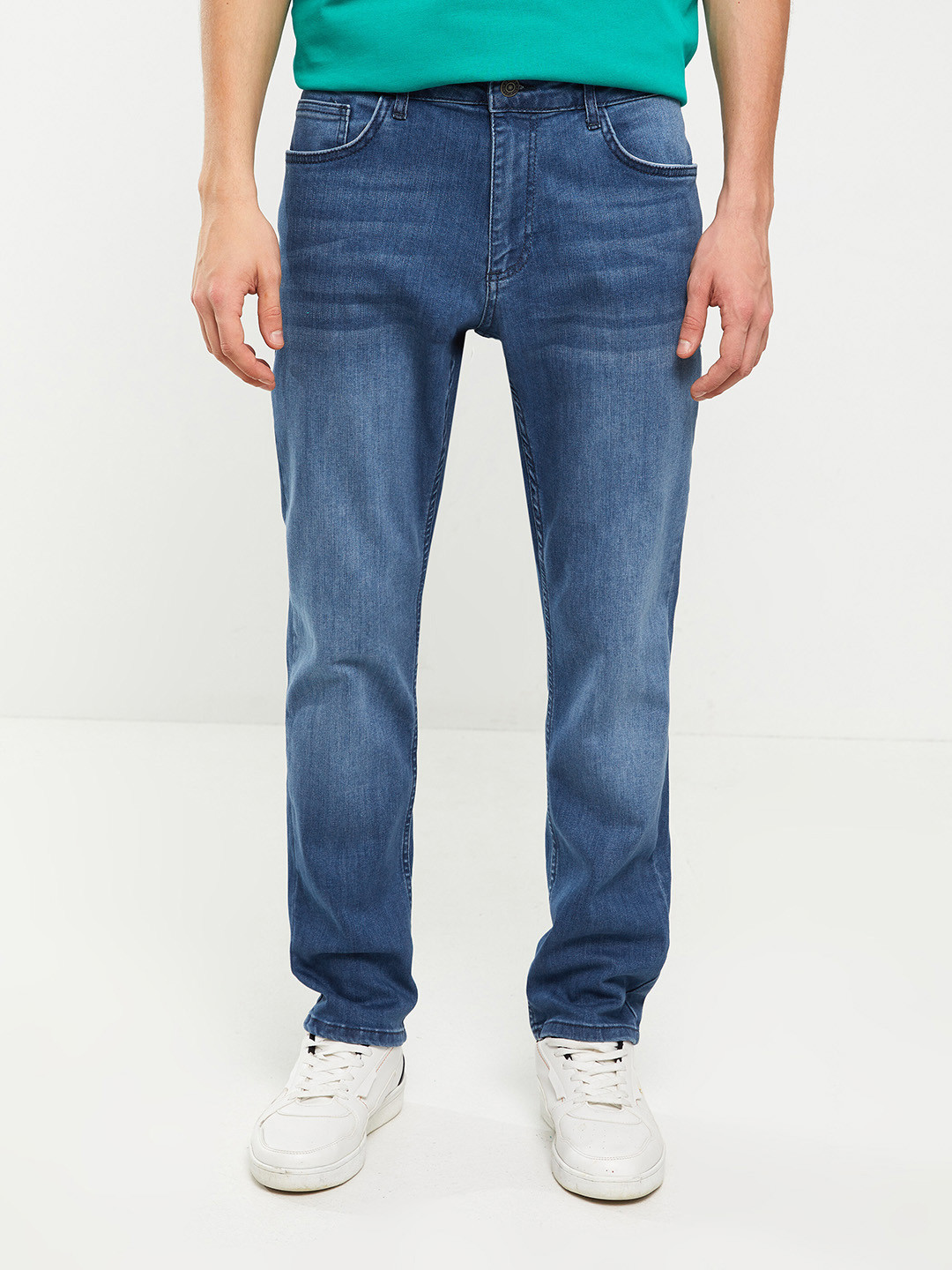 Buy LC Waikiki Men Slim Fit Heavy Fade Stretchable Jeans - Jeans for ...