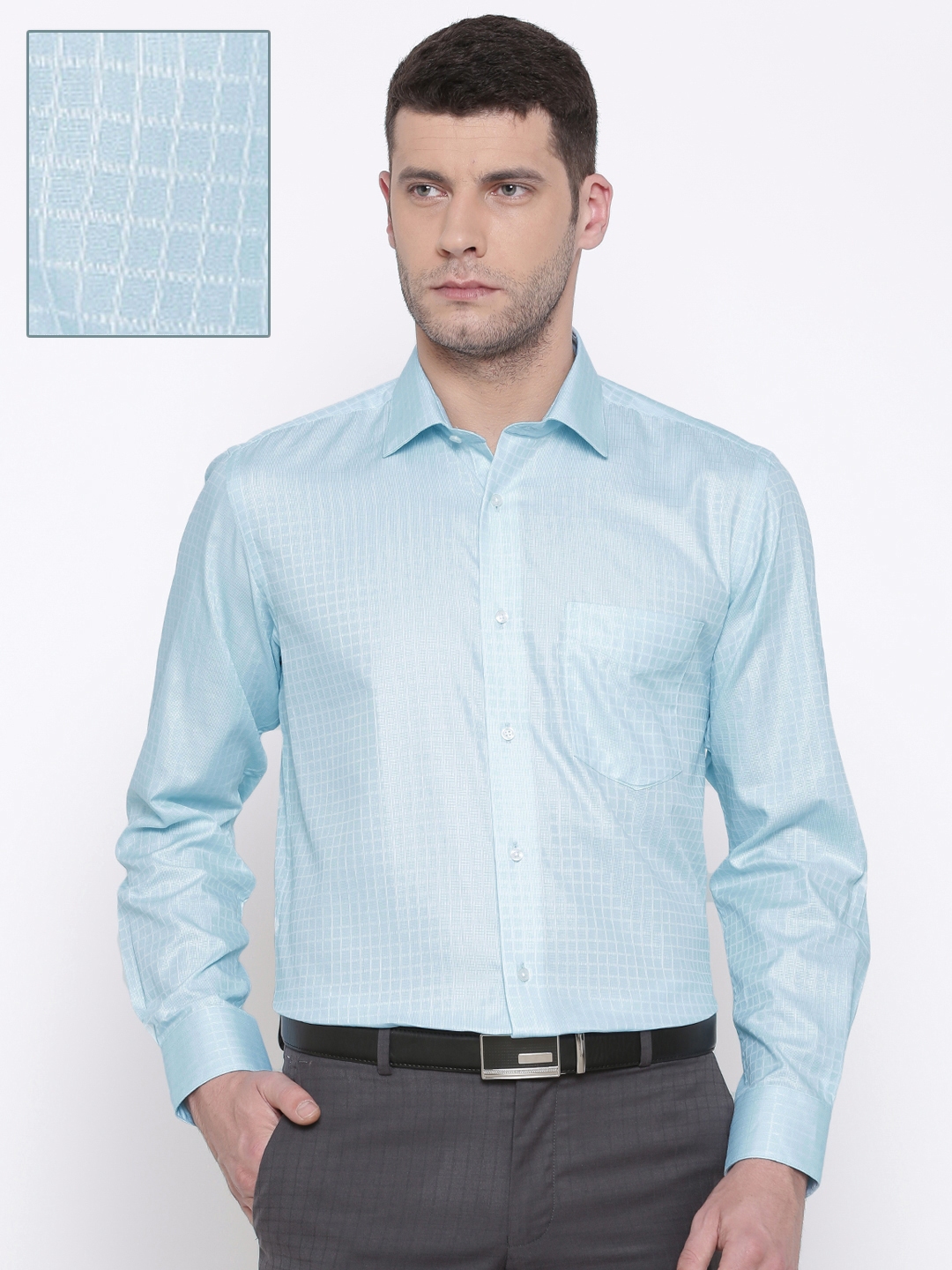 Buy Van Heusen Men Blue Custom Slim Fit Checked Formal Shirt - Shirts ...