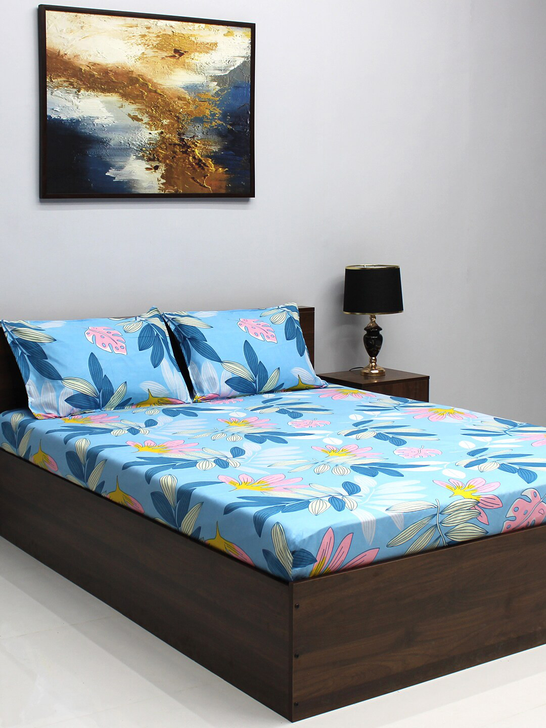 Buy BOMBAY DYEING Blue & Pink 144 TC Queen Bedsheet With 2 Pillow