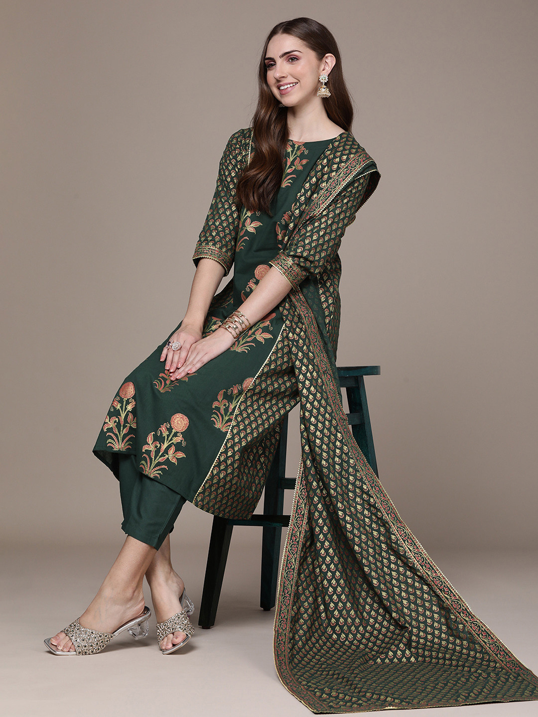 Women Green Floral Print Kurta Trouser Dupatta