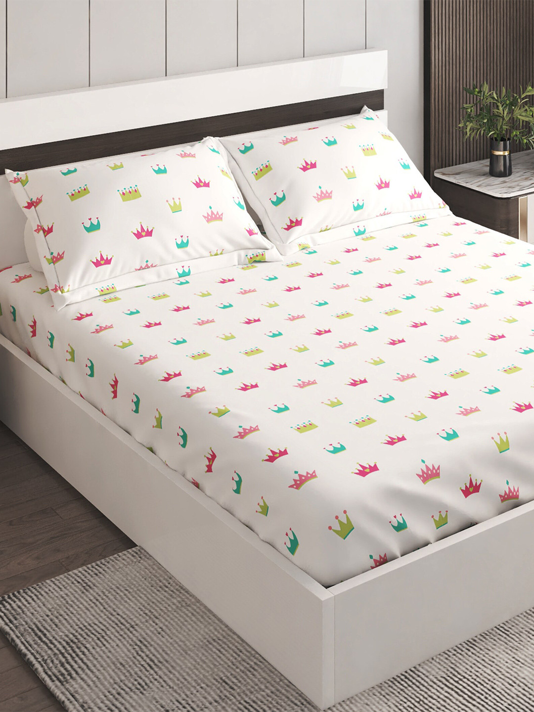 Buy Home Centre White & Green Geometric Cotton 150 TC 3Pcs Queen