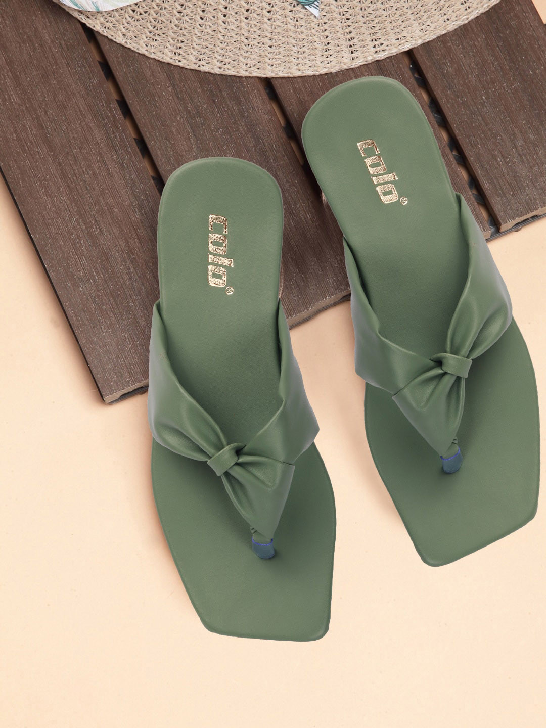 strappy closed toe flats