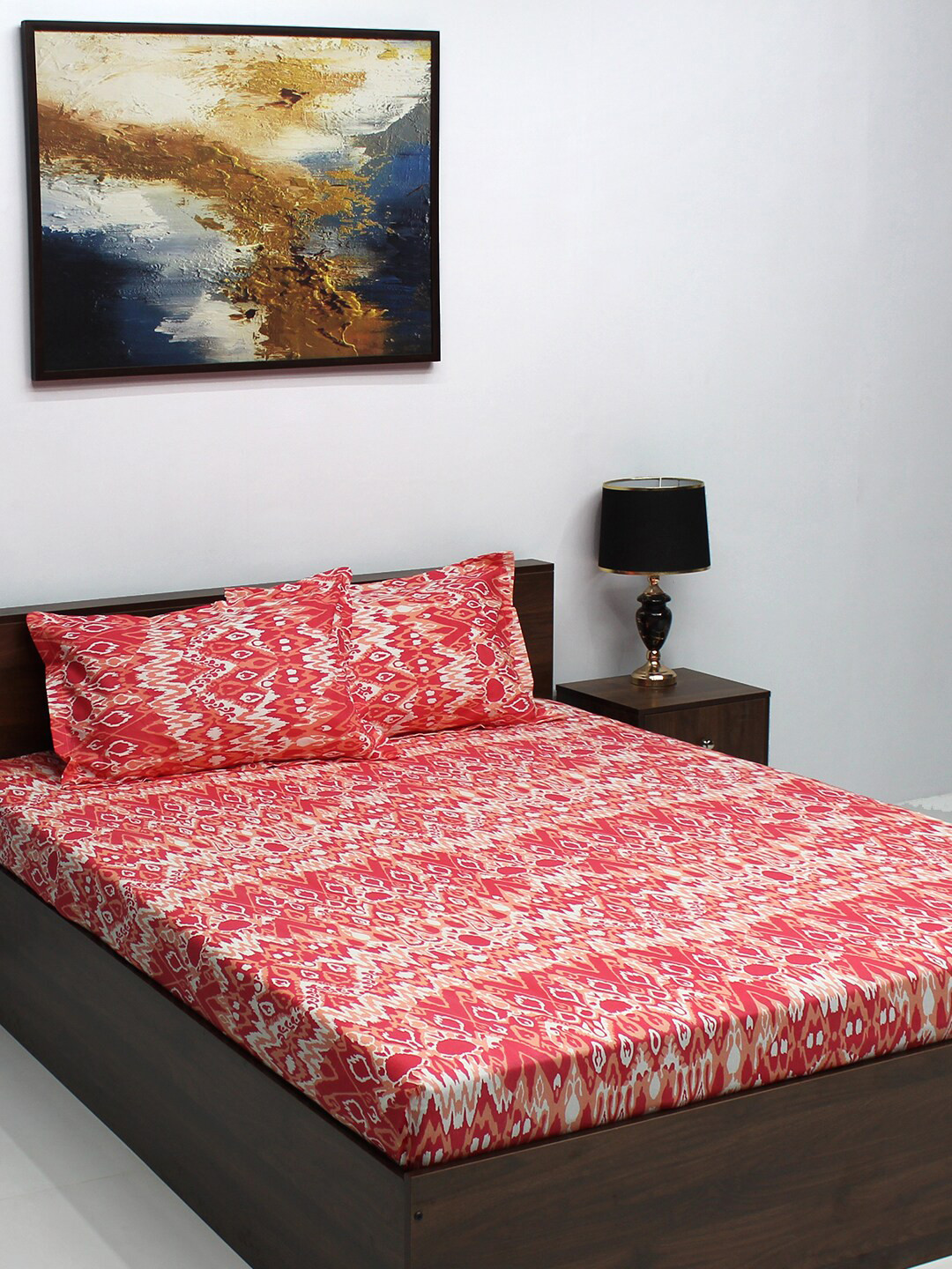 Buy BOMBAY DYEING Red & White Cotton 100 TC Queen Bedsheet With 2