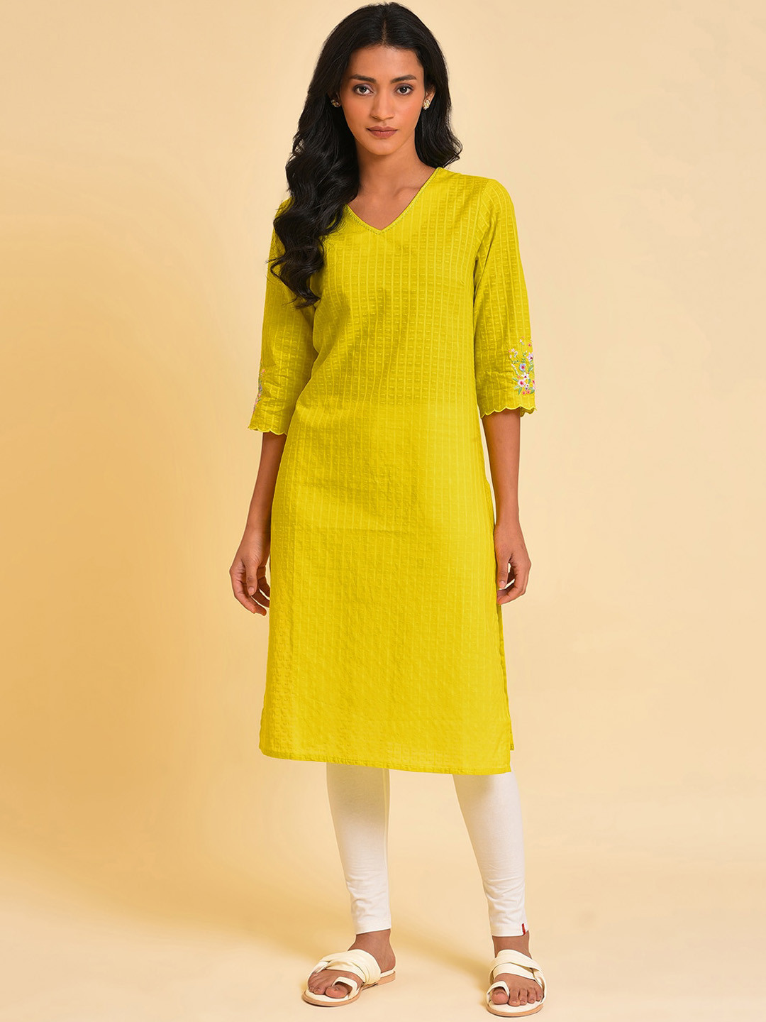 Buy W Checked V Neck Pure Cotton Kurta Kurtas for Women 22897784 Myntra
