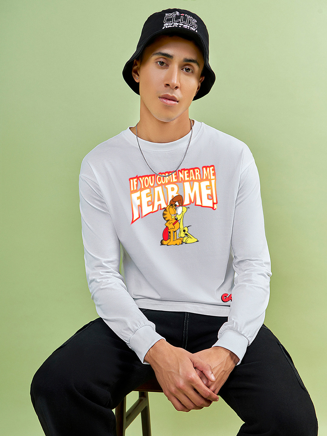 Buy Bewakoof White & Red Garfield Printed Cotton Oversized Fit T Shirt 