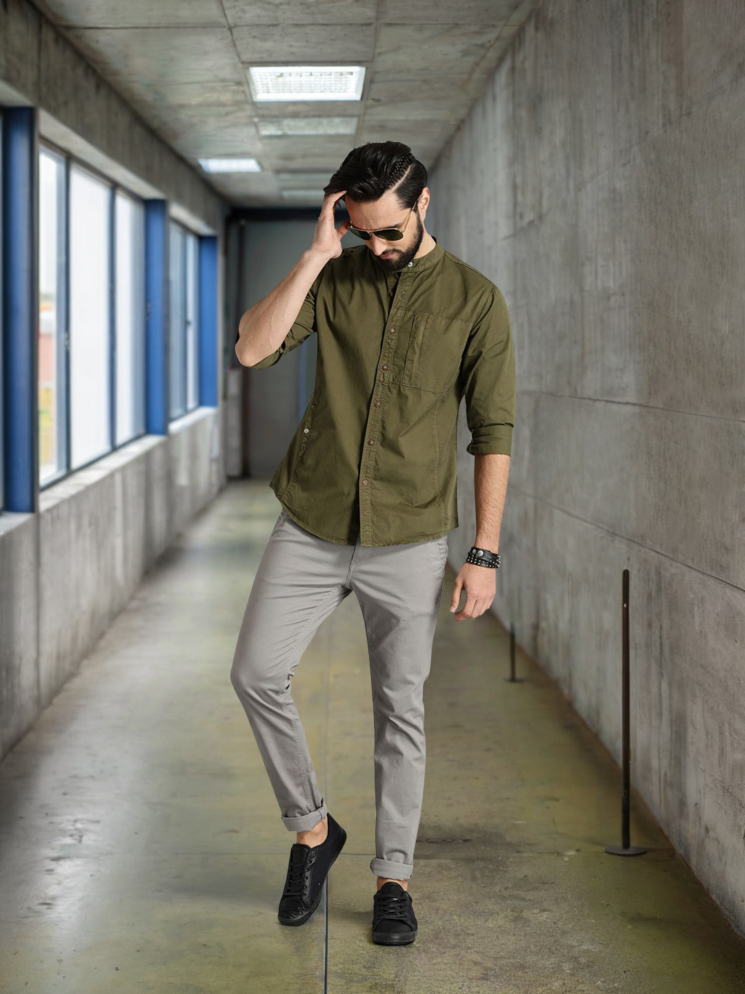 Buy Roadster Time Travlr Men Grey Slim Fit RegularChinos - Trousers for ...