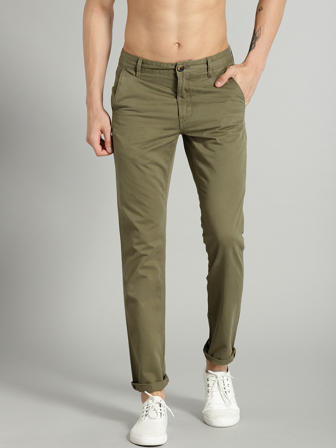 Buy Roadster Men Olive Green Slim Fit Solid Chinos - Trousers for Men ...