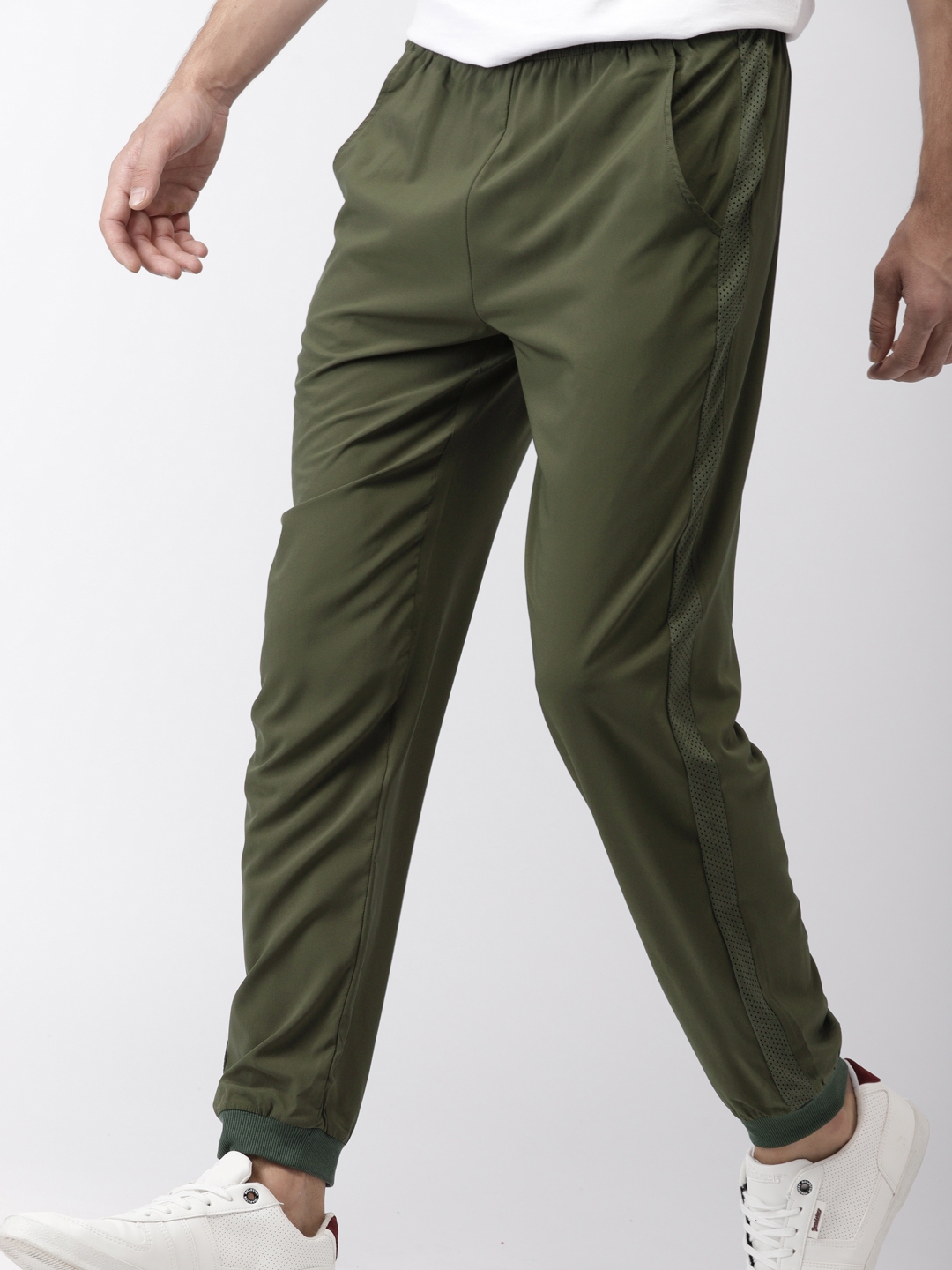 mast and harbour track pants