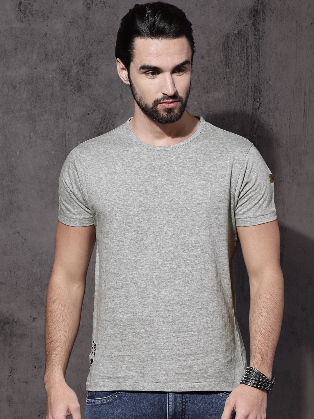 Buy Roadster Men Grey Solid Round Neck Pure Cotton T Shirt - Tshirts ...