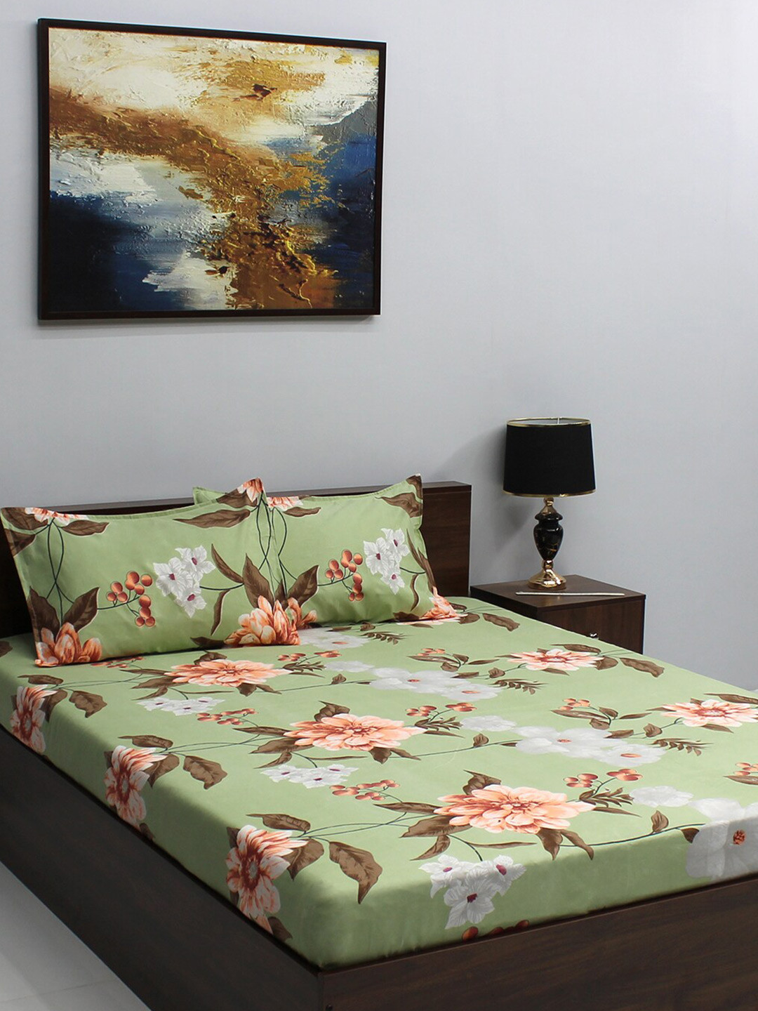 Buy BOMBAY DYEING Vista Green & Peach Floral 144 TC Queen Bedsheet With