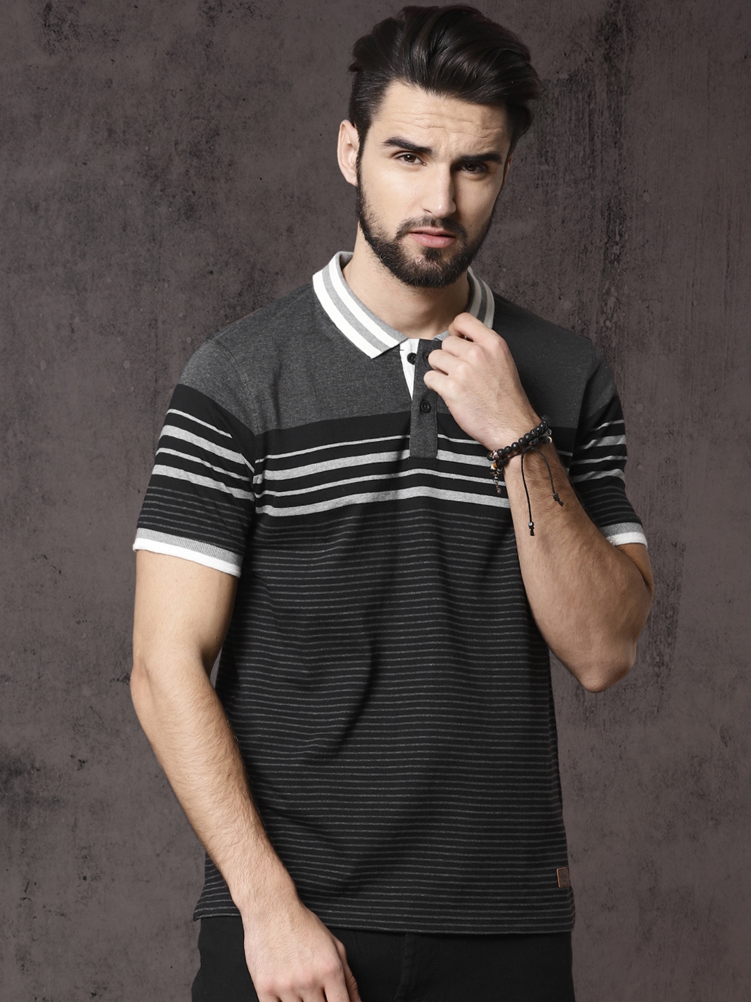 Buy Roadster Men Black Striped Round Neck T Shirt Tshirts For Men 2303555 Myntra 