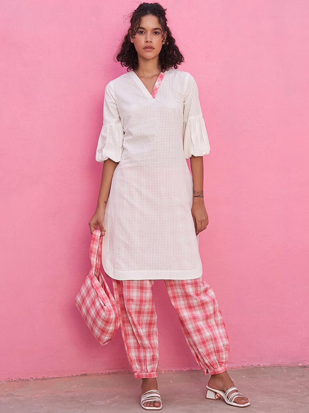 Buy Abhishti Self Design V Neck Puff Sleeves Pure Cotton Kurta With
