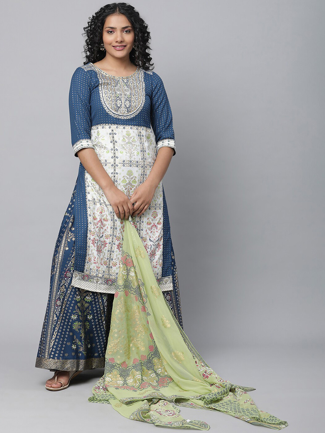Aurelia Set Donna Kurta, Palazzo E Dupatta In Misto Rayon E Poliestere – Colore Pesca E Blu, Ricamo Zari