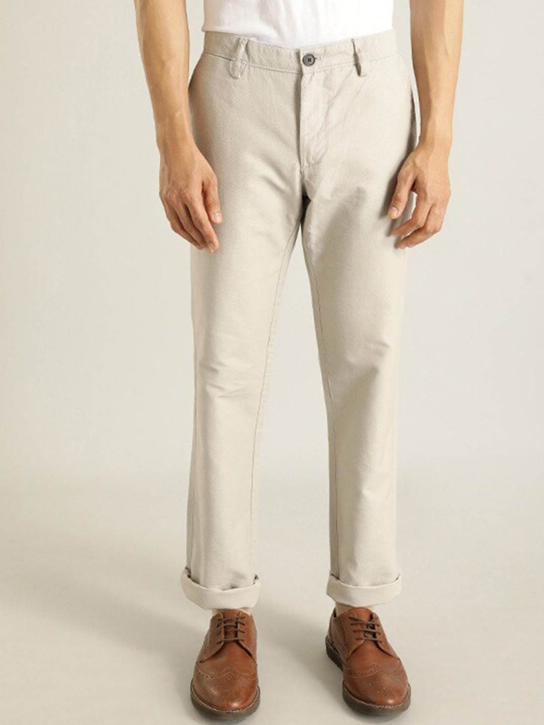 Buy Indian Terrain Men Brooklyn Slim Fit Pure Cotton Chino Trousers ...