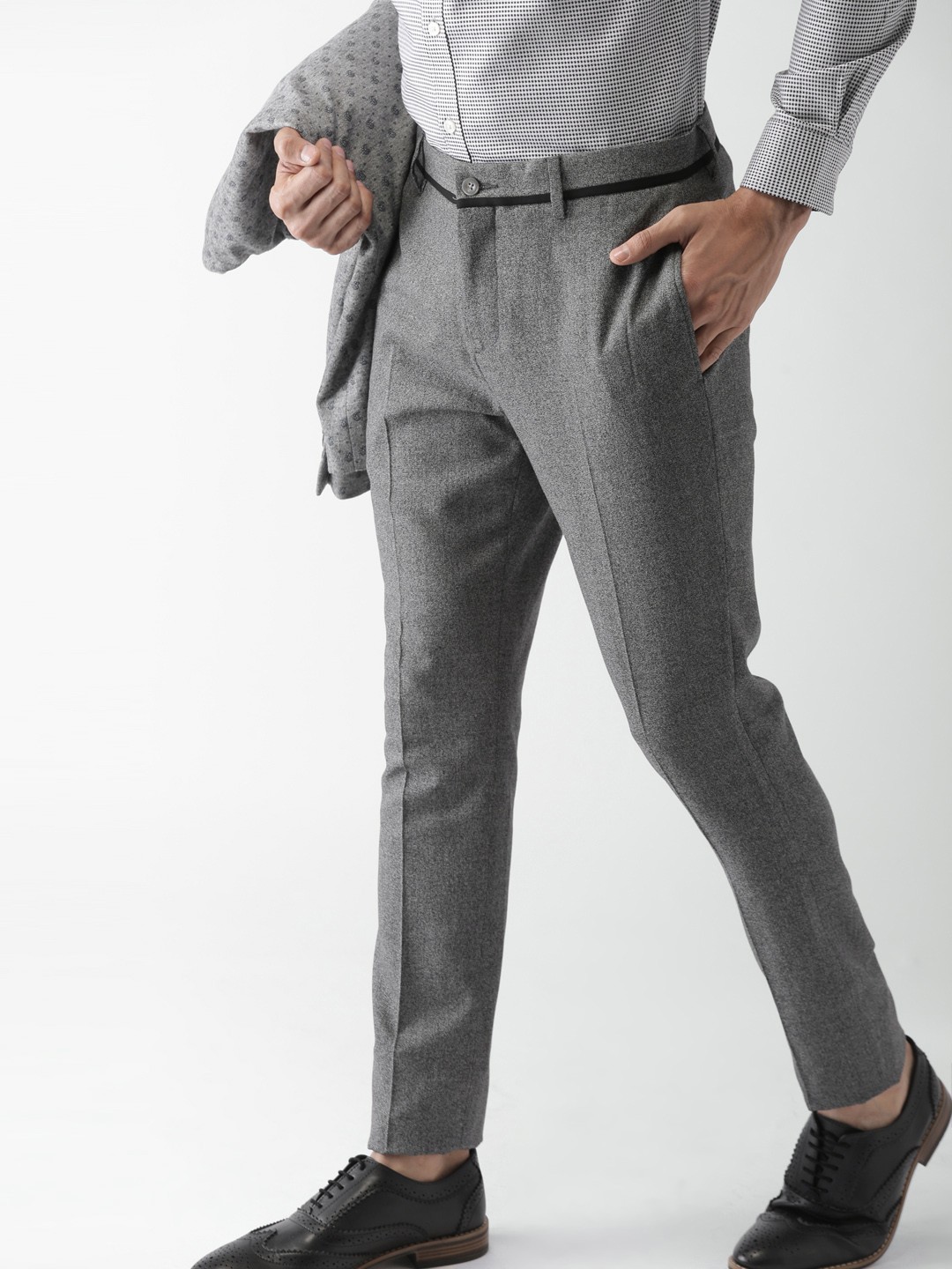 Buy INVICTUS Men Charcoal Grey Slim Fit Solid Formal Trousers ...