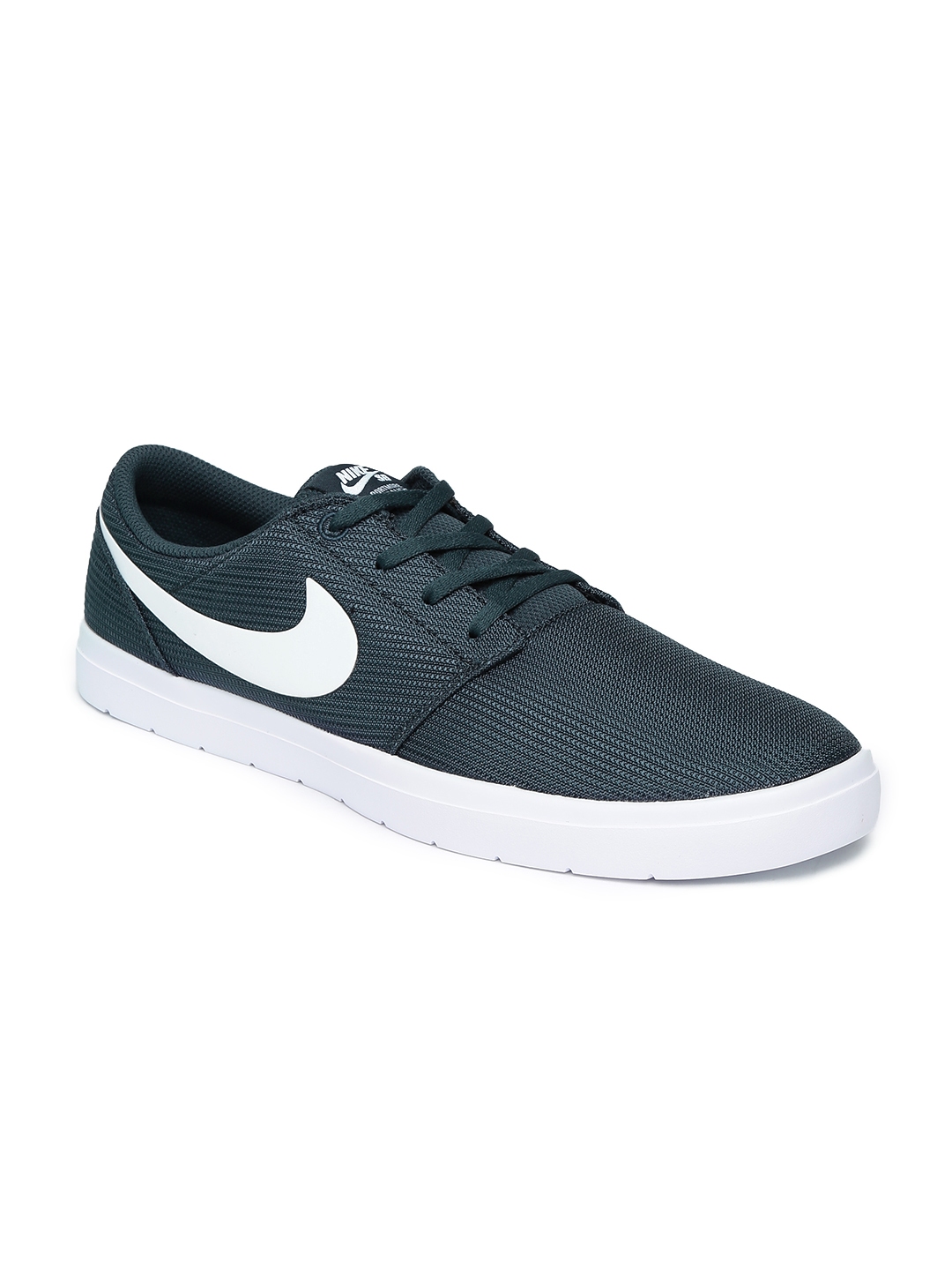nike shoes for men on myntra