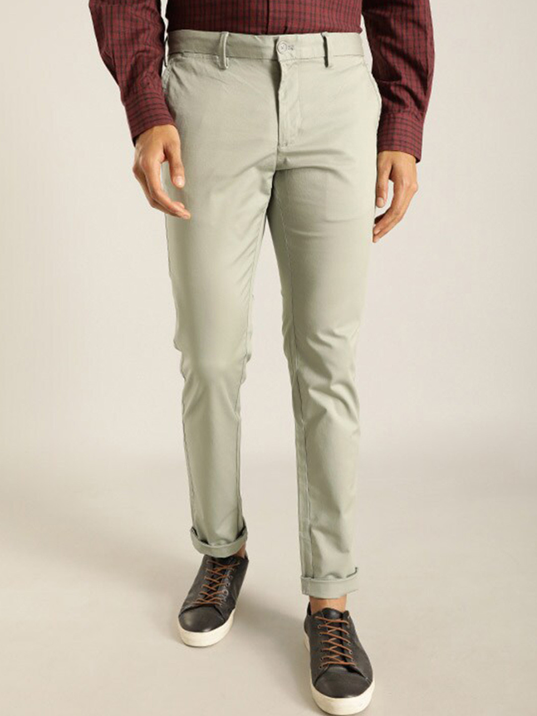 Buy Indian Terrain Men Brooklyn Slim Fit Chinos Trousers - Trousers for ...
