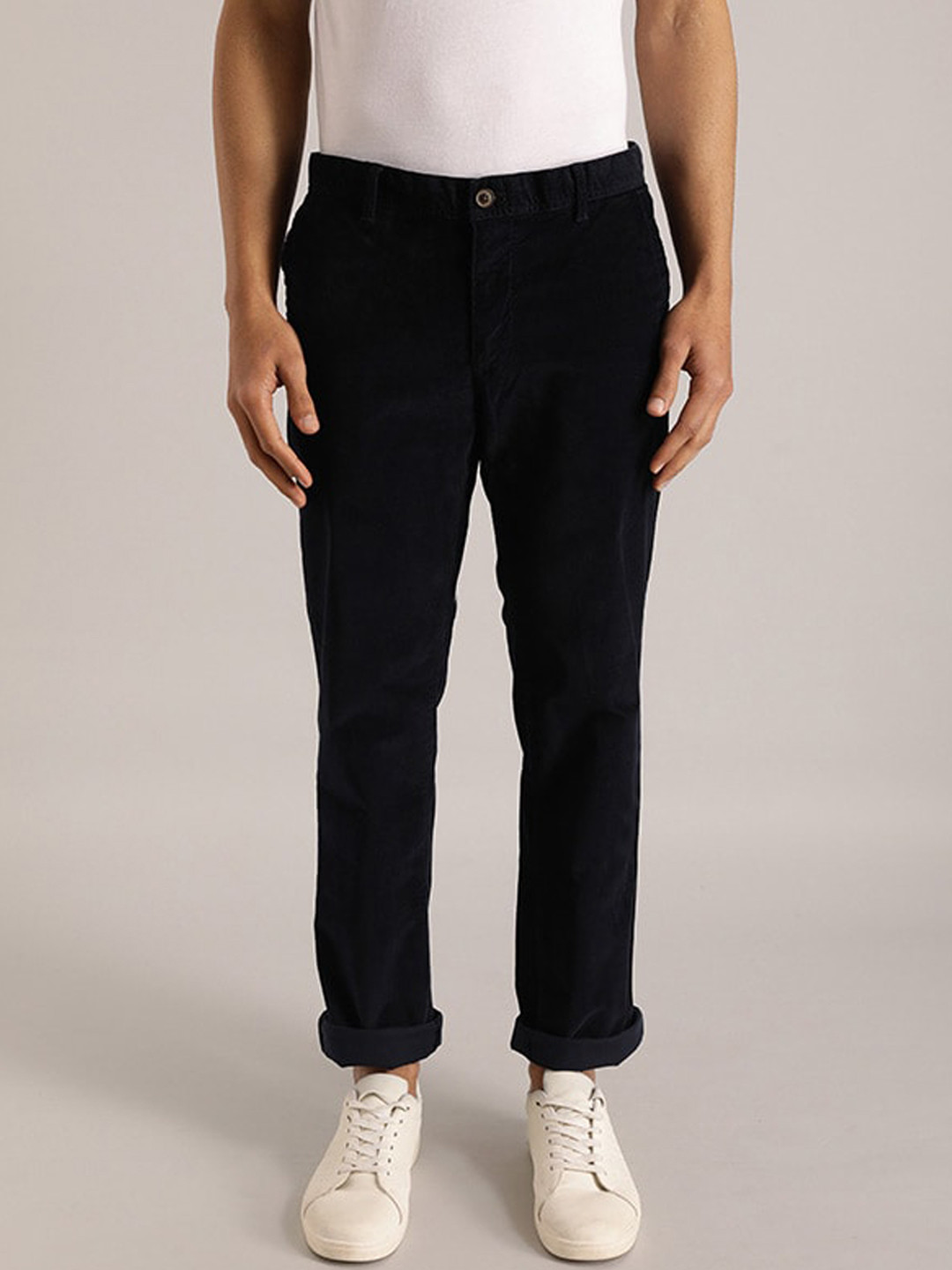 Buy Indian Terrain Men Brooklyn Slim Fit Pure Cotton Trousers ...