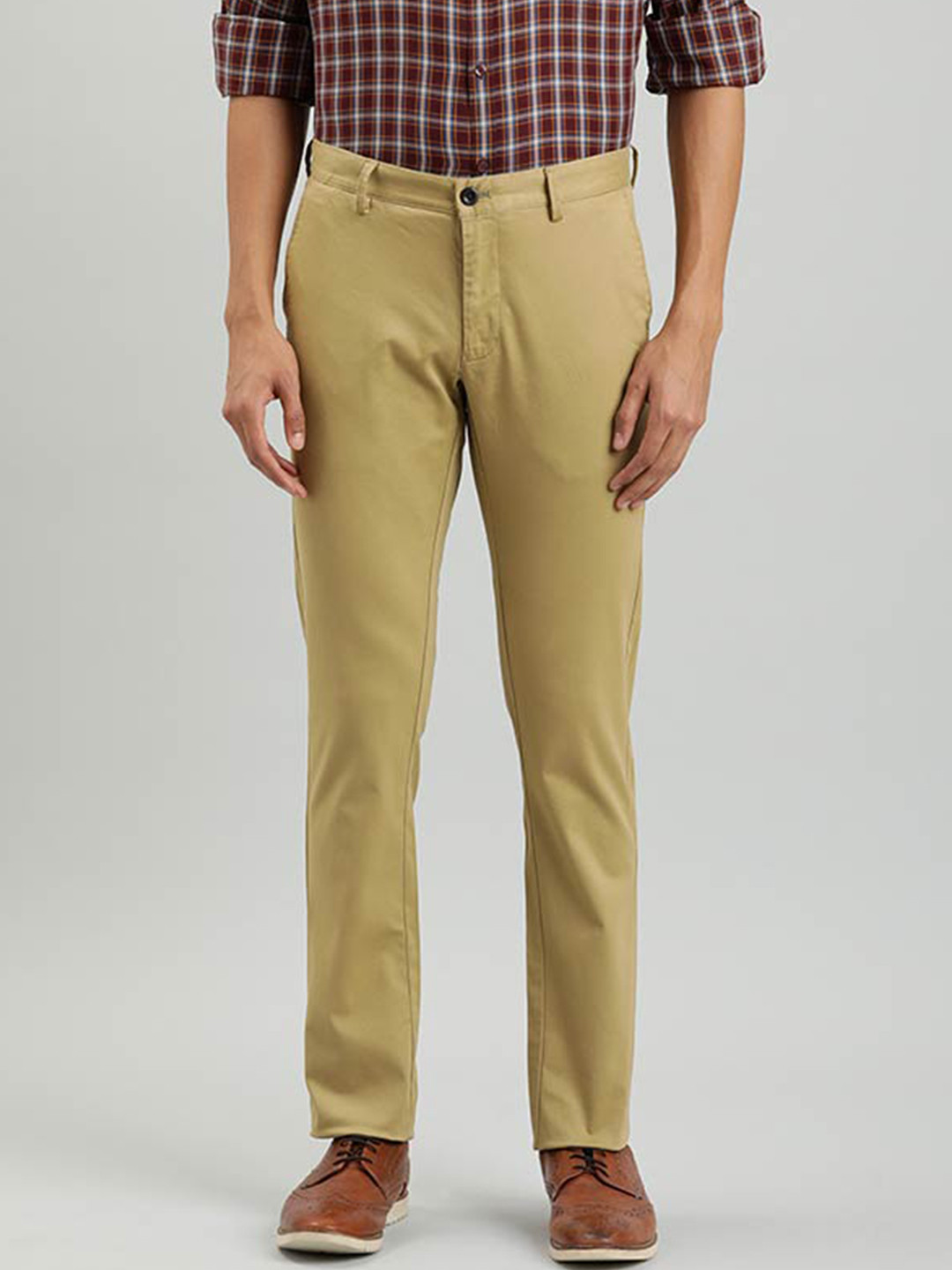 Buy Indian Terrain Men Brooklyn Slim Fit Pure Cotton Chinos - Trousers ...