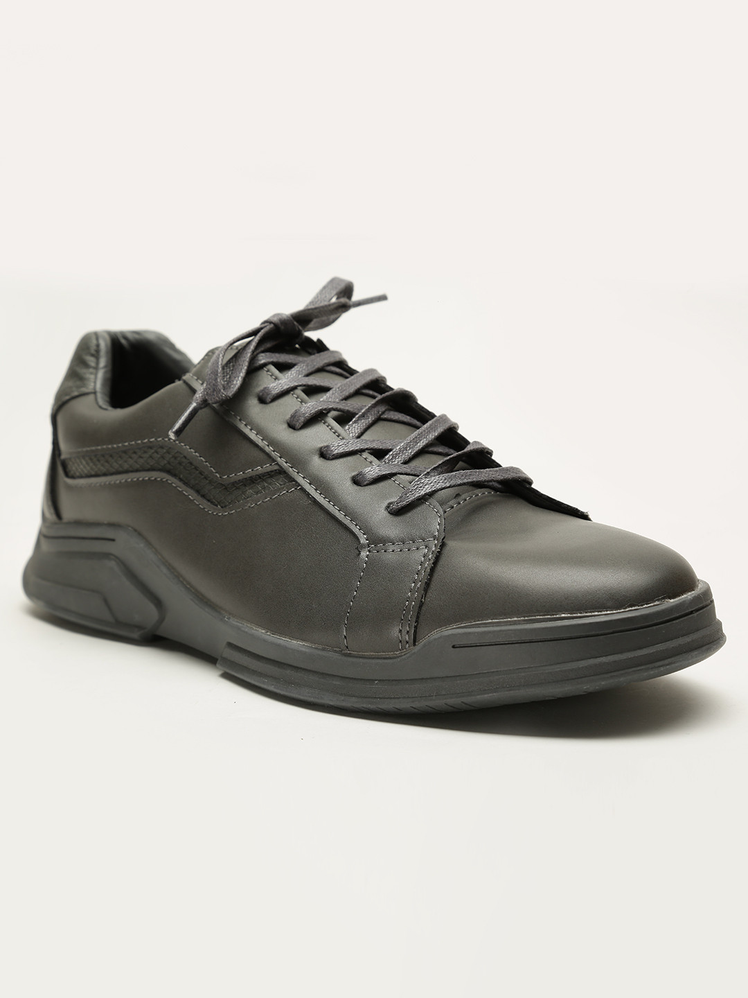 Buy Men Grey Skate Shoes Casual Shoes for Men 2330578 Myntra