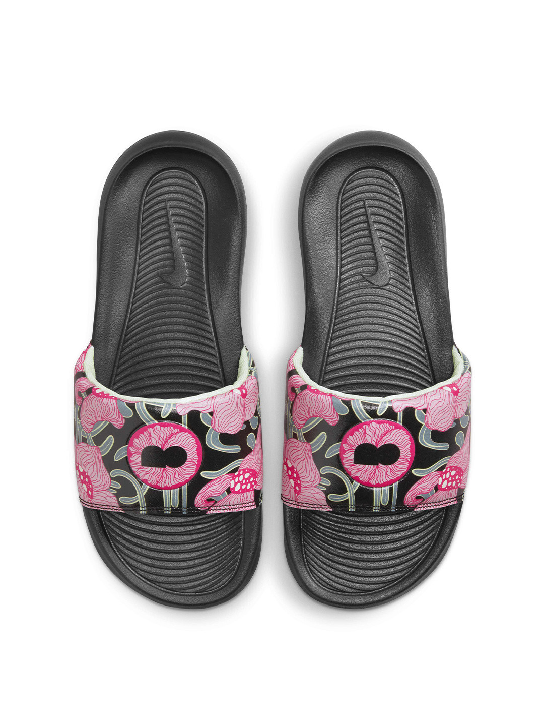 womans nike flip flops