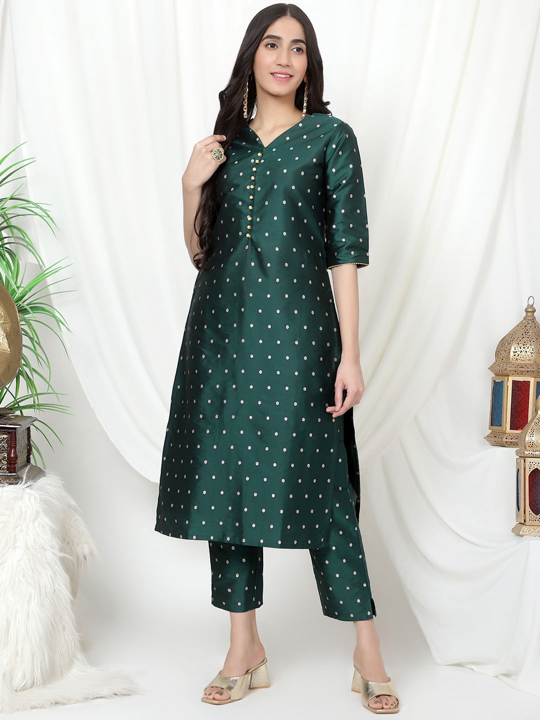 Vedikas Polka Black Kurta Set main image 1