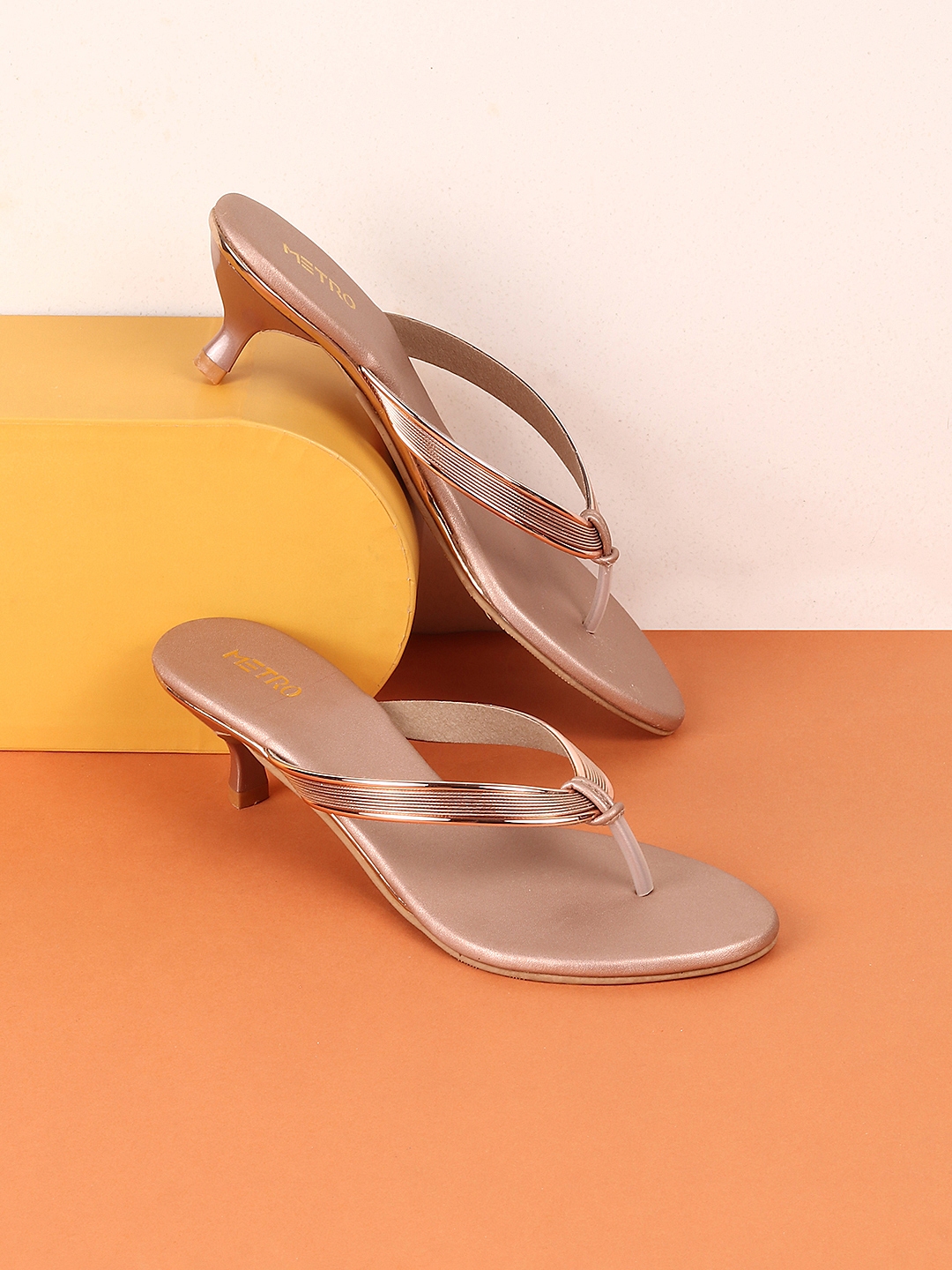 Buy Metro Open Toe Kitten Heels - Heels for Women 23338522 | Myntra