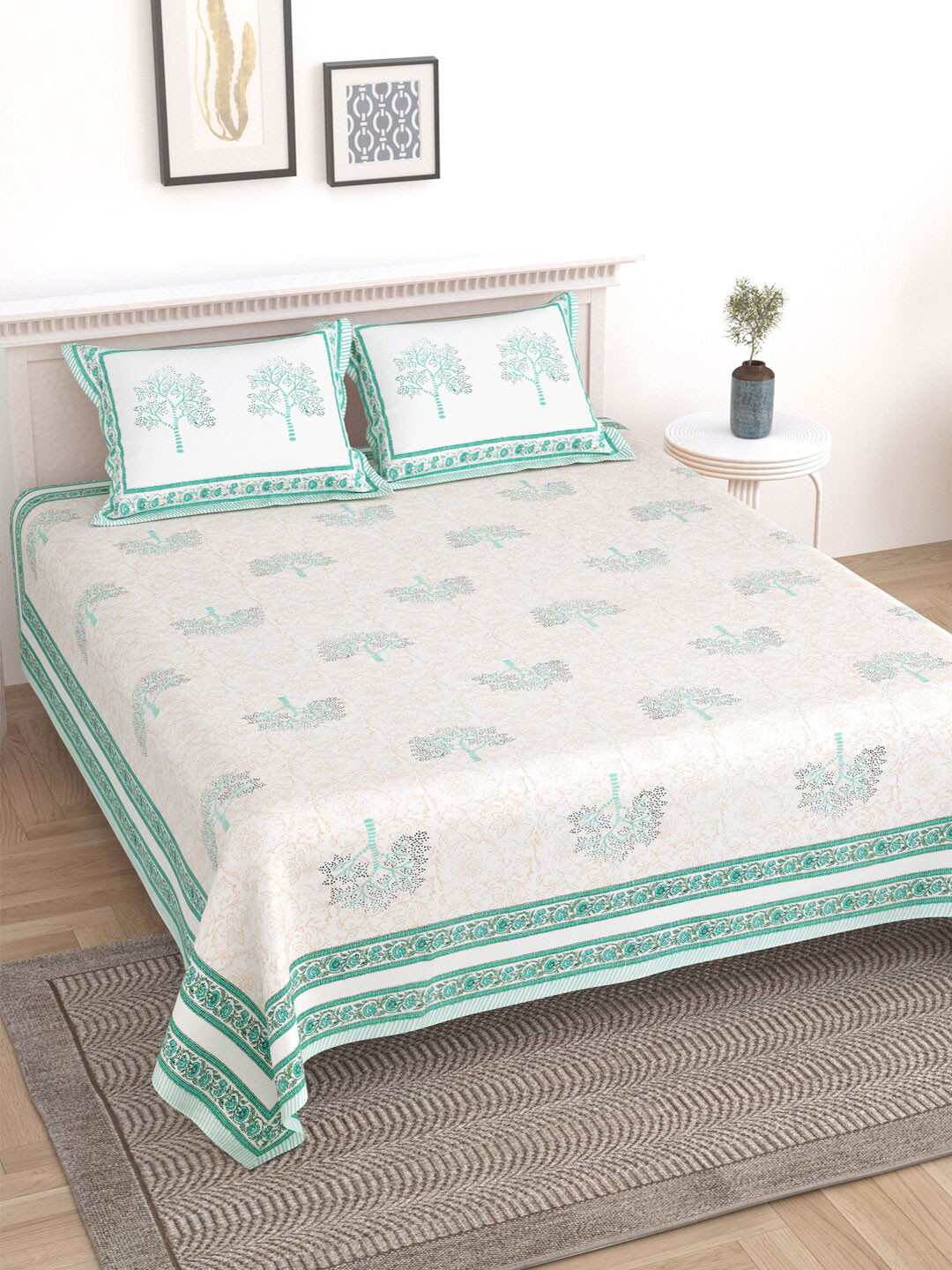 Buy Sangria Green & White Geometric Printed 210TC Cotton King Bedsheet