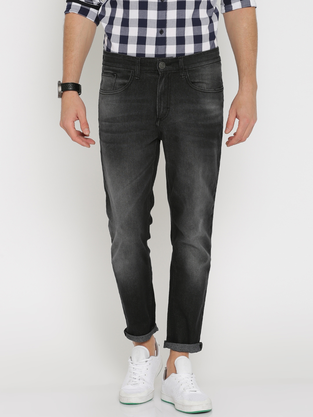 slim fit mid rise jeans
