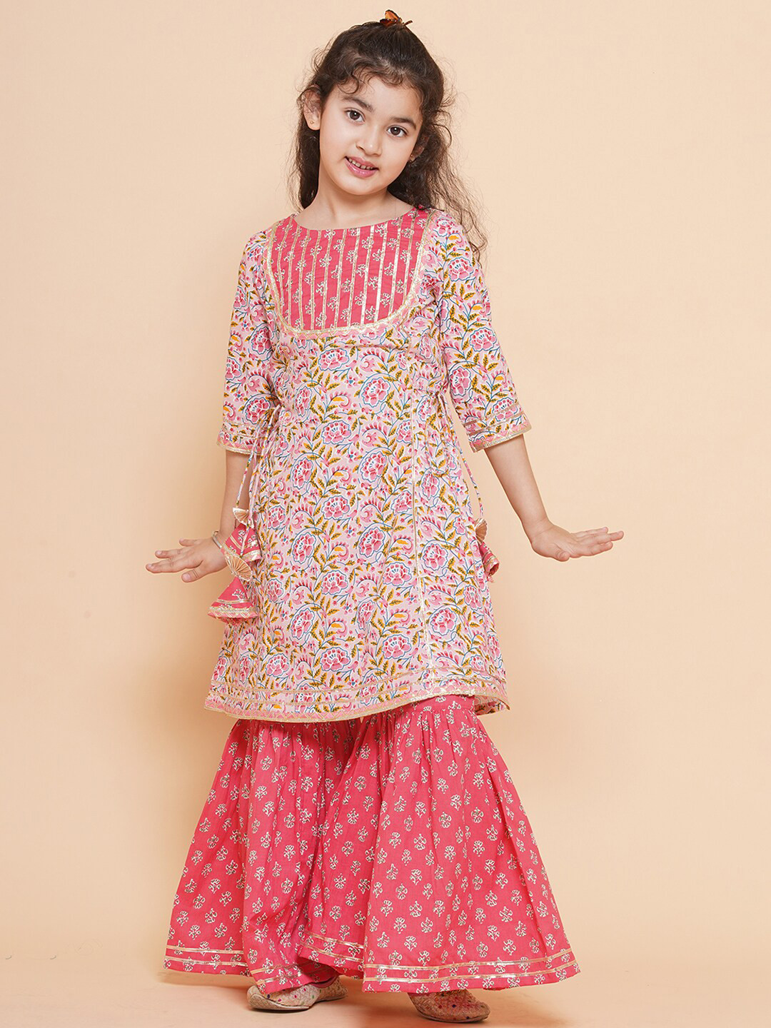 Buy Bitiya By Bhama Girls Floral Printed Regular Gotta Patti Pure buy-bitiya-by-bhama-girls-floral-printed-regular-gotta-patti-pure