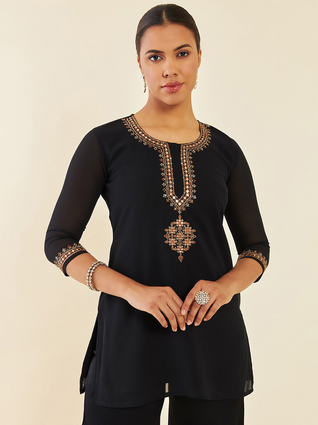 Women Applique Short Kurti, Ethnic Top black Rayon