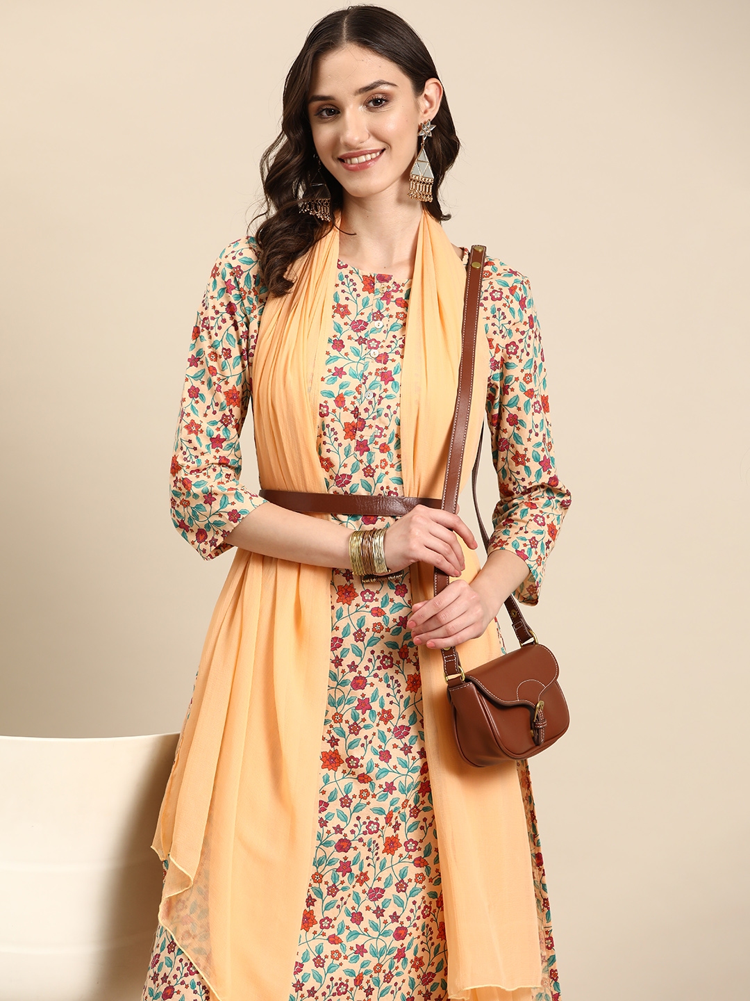 Buy Sangria Floral Printed Regular Pure Cotton Kurta With Trousers ...