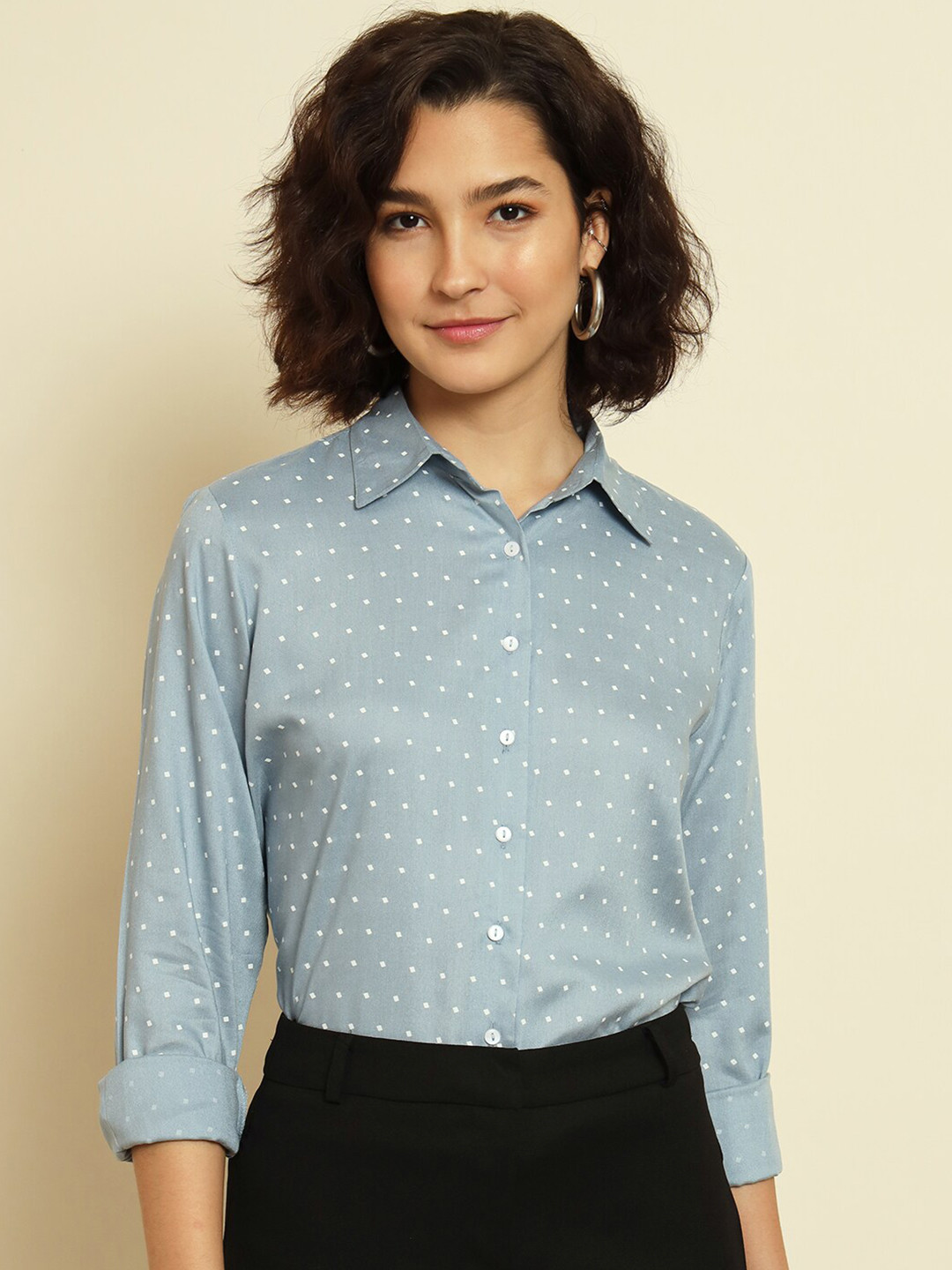 Women's Blue Slim Fit Abstract Printed Spread Collar Casual Shirt