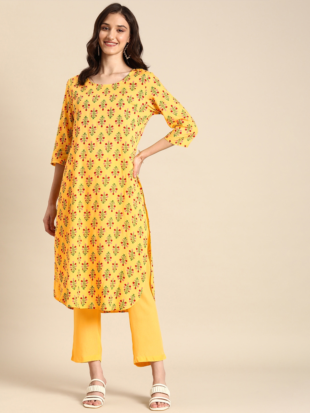 Buy Anouk Women Floral Printed Regular Kurta With Trousers - Kurta Sets ...