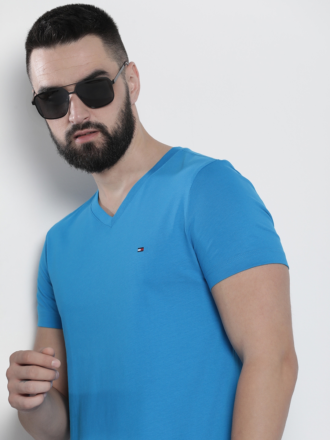 Buy Tommy Hilfiger Pure Cotton Slim Fit T Shirt - Tshirts for Men ...