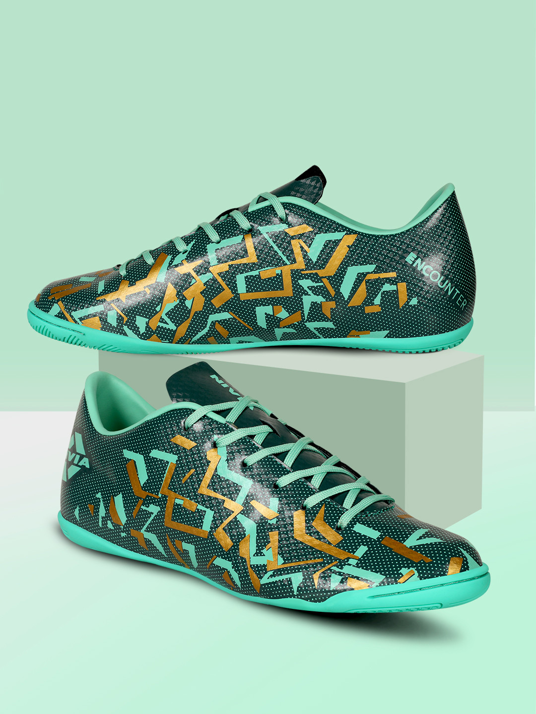 nivia aviator futsal shoes